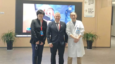 國際電聯標準化局戰略部部長、AI for Good峰會總負責人Frederic Werner蒞臨烏鎮智能醫院考察調研